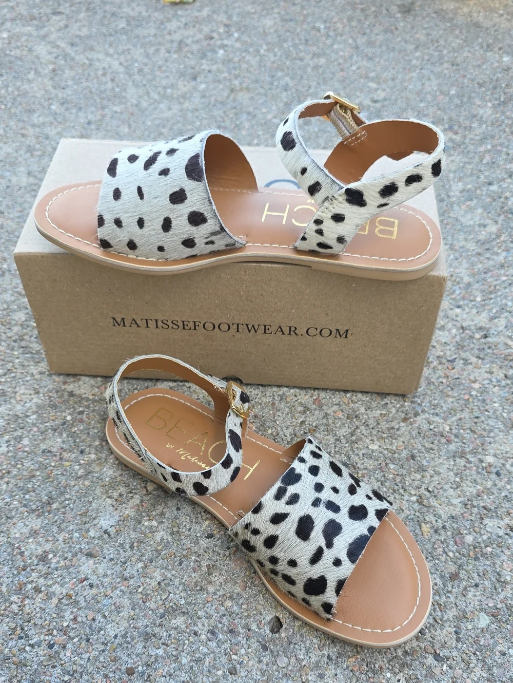 NWT Beach by Matisse Lil Cabana Cow Hair  Leather Spotted Leopard Print Sandals